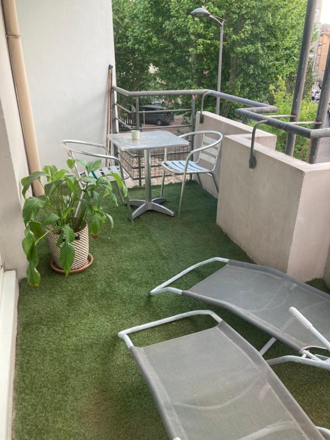 Apparement Chaleureux Avec Balcon Lägenhet Marseille Exteriör bild