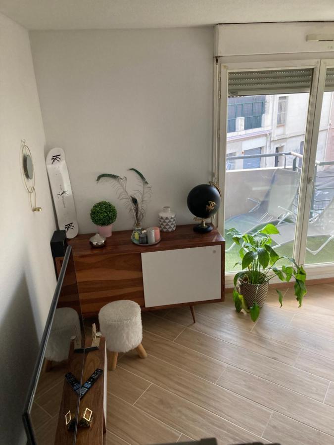 Apparement Chaleureux Avec Balcon Lägenhet Marseille Exteriör bild